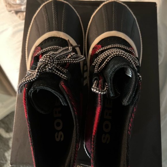 Women’s Sorel boots - Picture 4 of 6